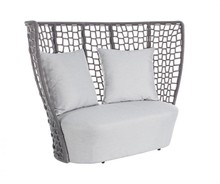 NOWOCZESNA SOFA KRAVITZ OGRODOWA DO OGRODU, NA TARAS, NA BASEN, NA BALKON, DO RESTAURACJI I KAWIARNI Stworzona z metalowej konstrukcji, na której umieszczono linki splecione w geometryczne kształty sofa KRAVITZ do luksusowy mebel do ogrodu, na taras i do...